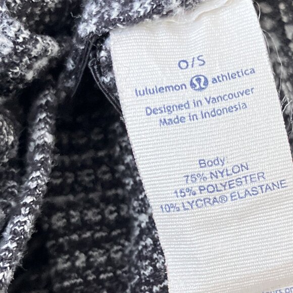 Lululemon Women's Vinyasa Scarf Black Gray Marled Rulu One Size OS Snap Button - Picture 4 of 4